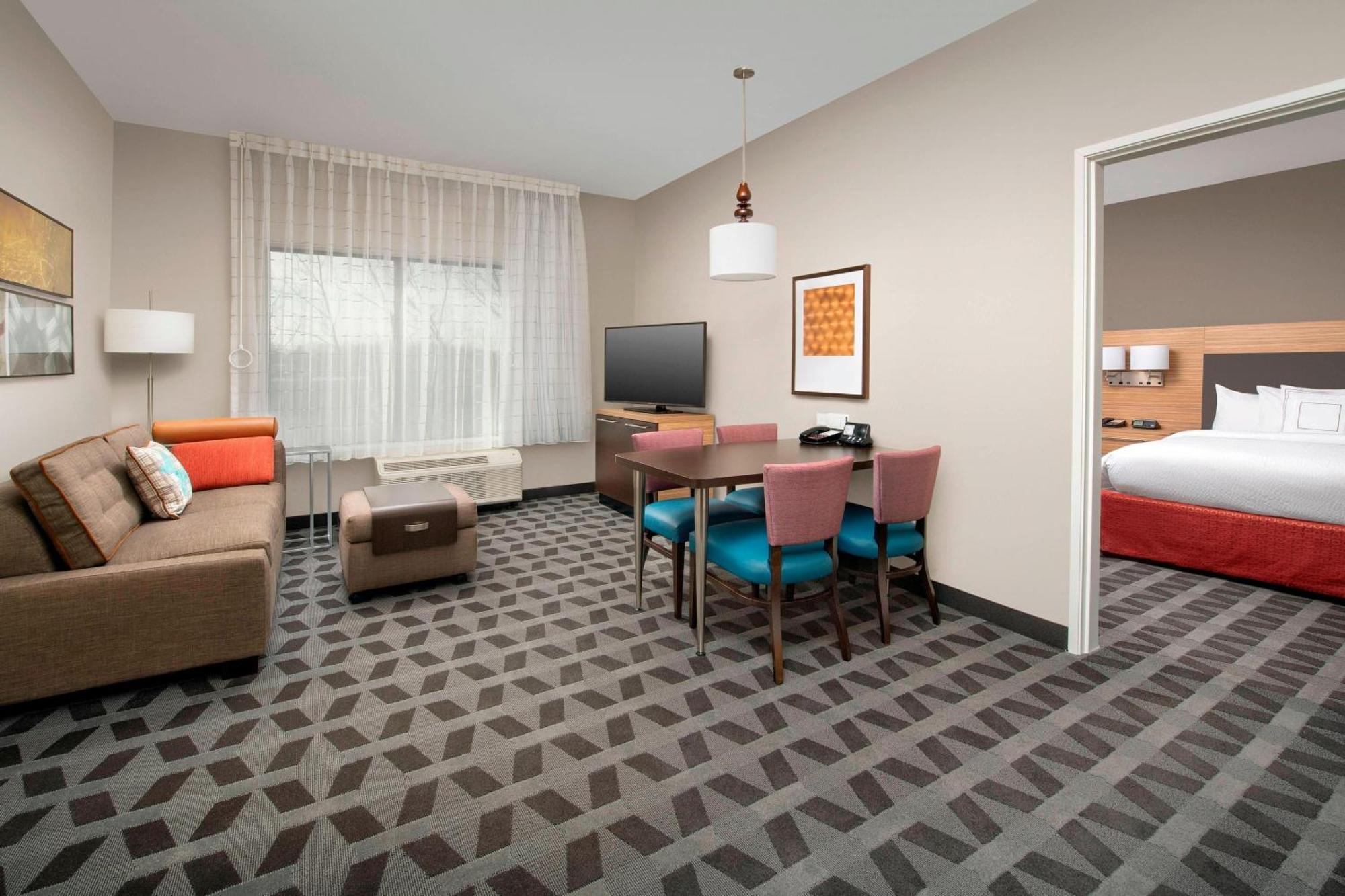 Towneplace Suites By Marriott College Park Exterior photo