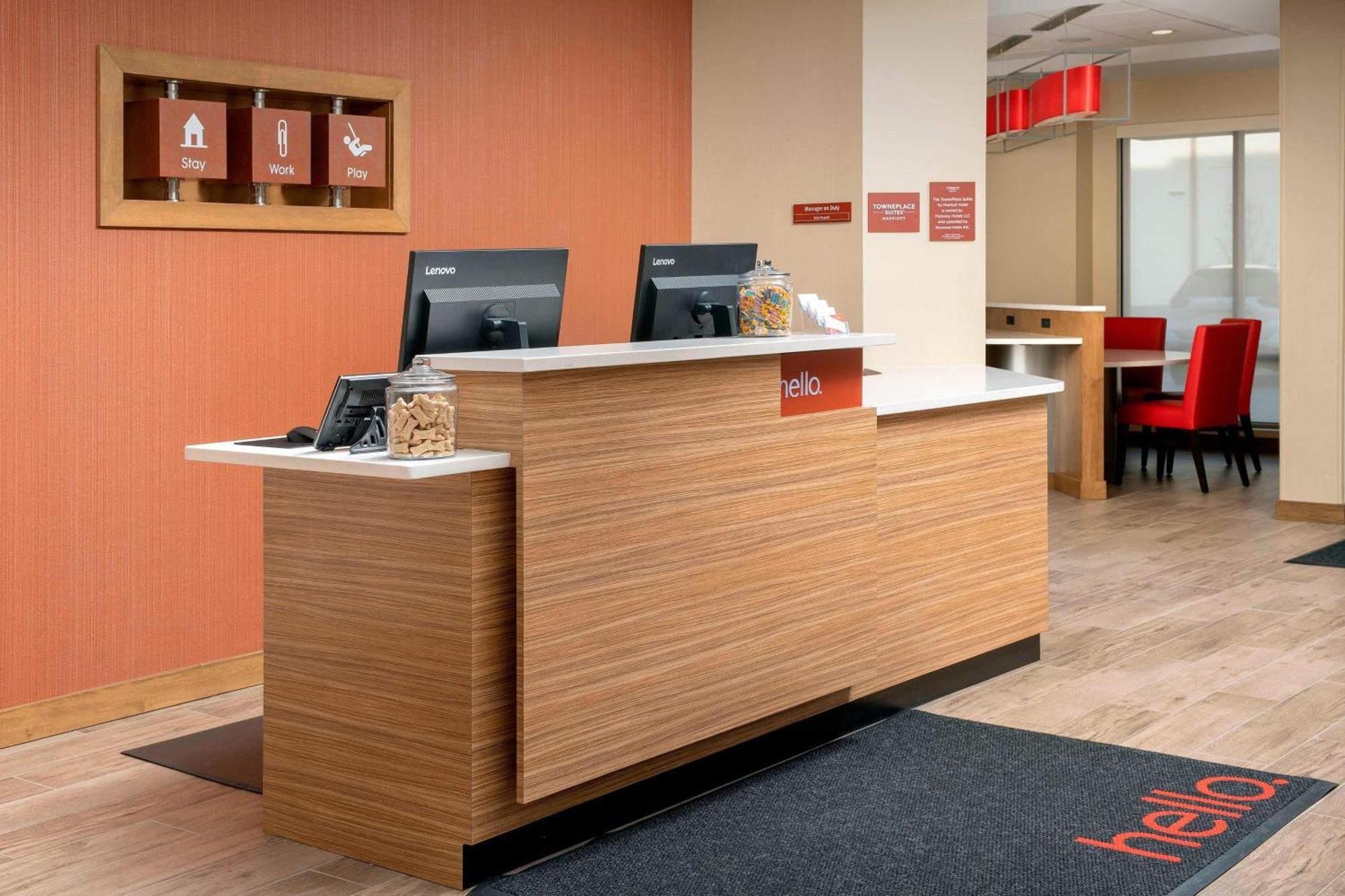 Towneplace Suites By Marriott College Park Exterior photo