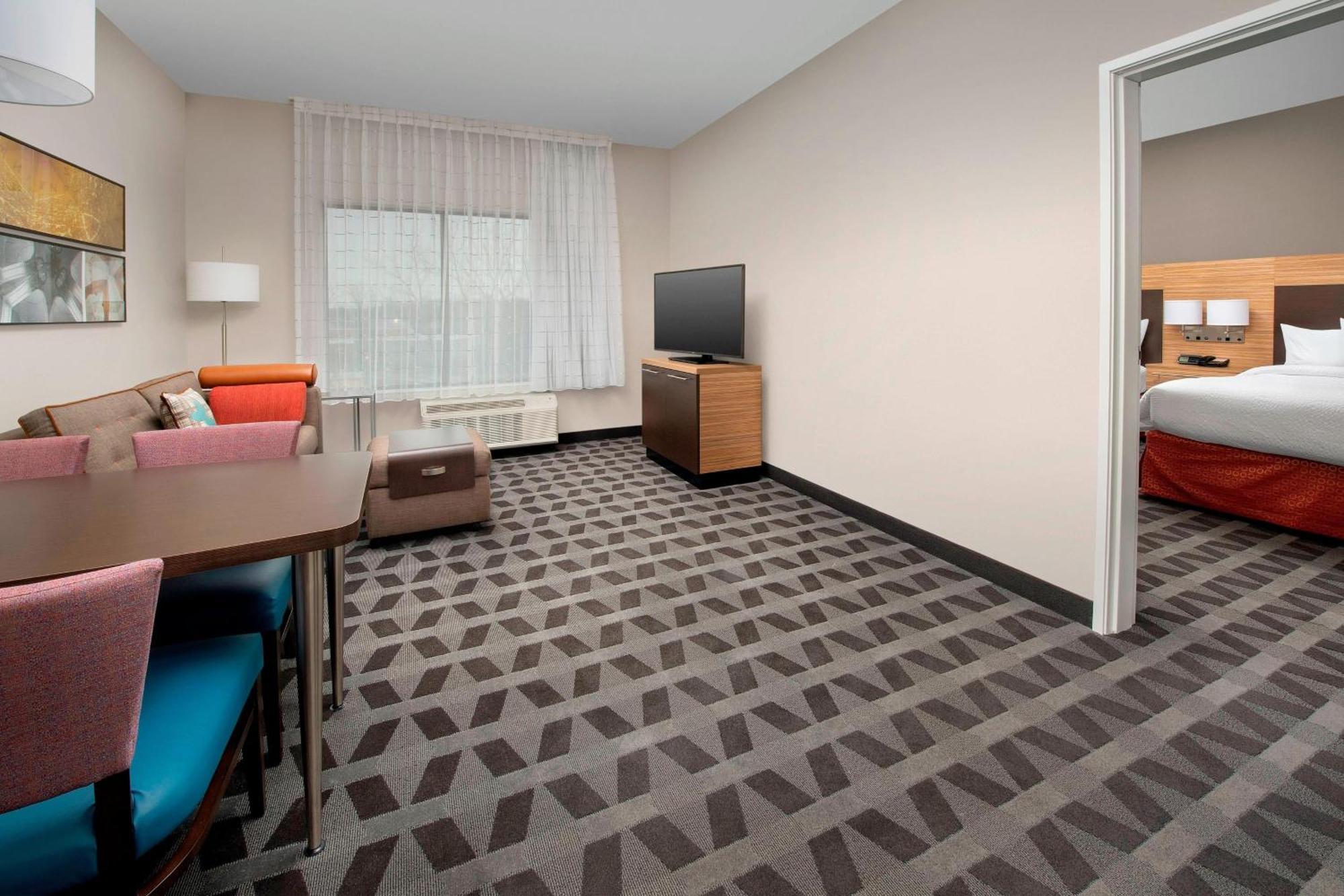 Towneplace Suites By Marriott College Park Exterior photo